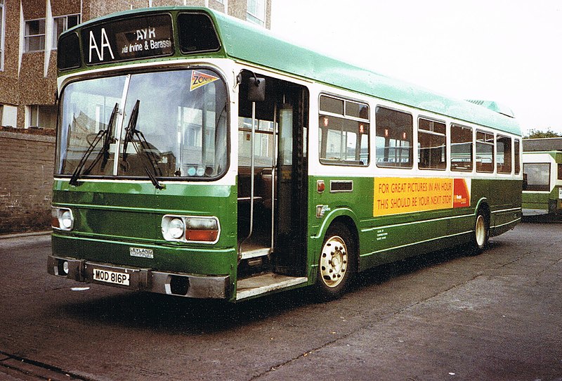 File:AA BUSES - Flickr - secret coach park (1).jpg