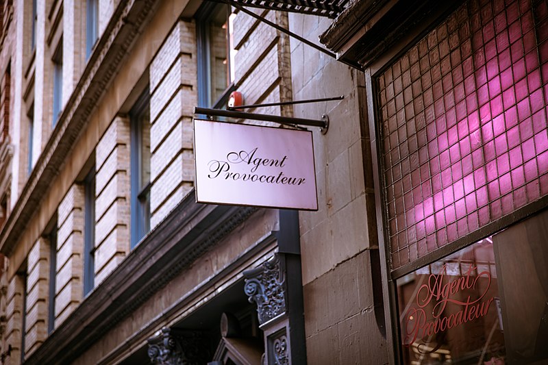 File:Agent Provocateur, 133 Mercer Street, New York City - October 2012 A.JPG