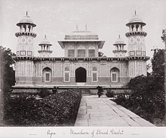 Agra, Mausolem of Etmad Dowlat LACMA M.90.24.50.jpg