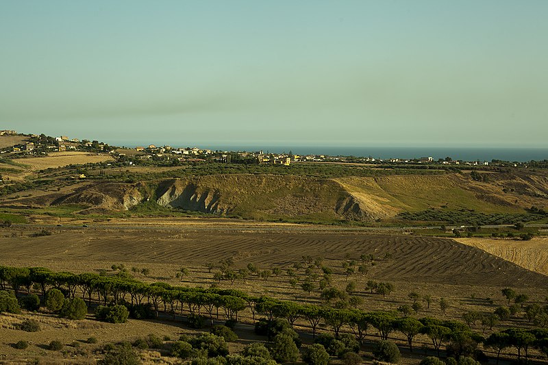 File:Agrigento - Italy (14860269828).jpg