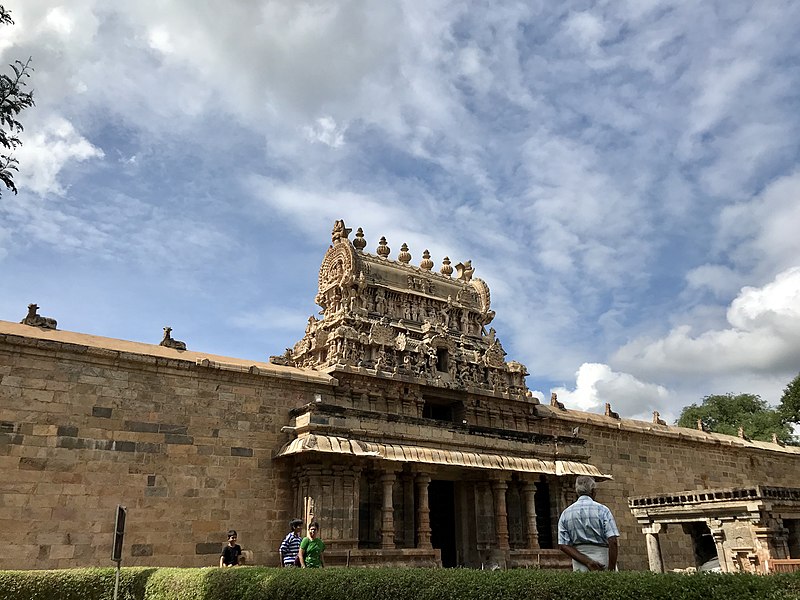 File:Airavateswarar Temple.jpg