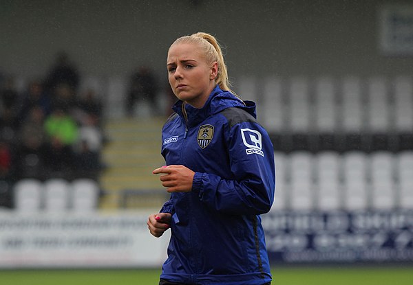 Greenwood warming up with Notts County before a match against Arsenal in 2015.