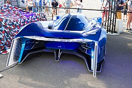 Vue de l'arrière d'une voiture de course bleue