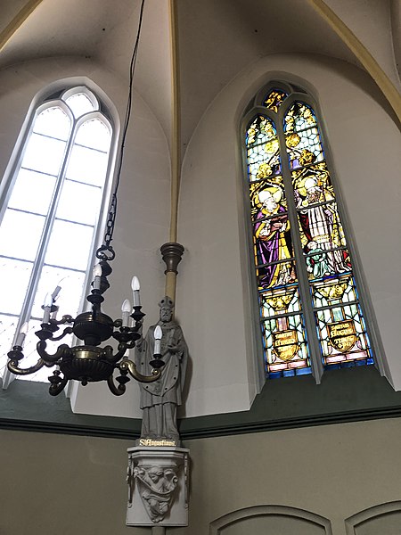 File:Augustinuskerk Interior Nieuwendijk Amsterdam 4.jpg