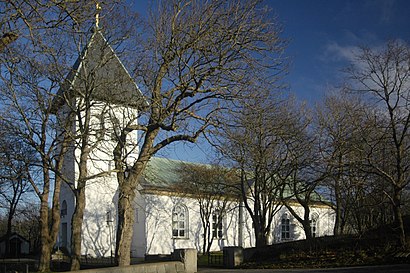 Vägbeskrivningar till Backa kyrka med kollektivtrafik