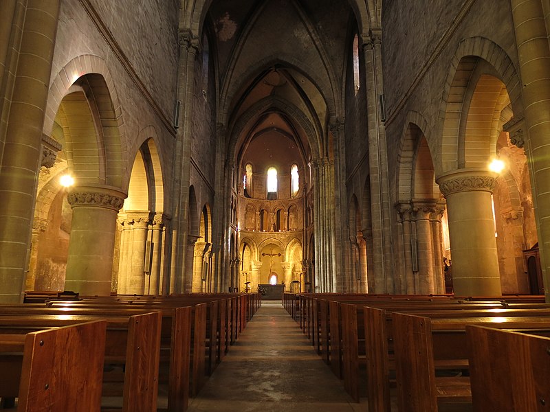 File:Basilique Notre-Dame d'Avesnières 10.JPG