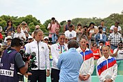 Deutsch: Beachvolleyball bei den Olympischen Jugendspielen 2018; Tag 11, 17. Oktober 2018; Mädchen, Medaillenzeremonie - Gold: Russland (Maria Woronina & Maria Botscharow), Silber: Italien (Claudia Scampoli & Nicol Bertozzi), Bronze: Norwegen (Emilie Olimstad & Frida Berntsen) English: Beach volleyball at the 2018 Summer Youth Olympics at 17 October 2018 – Girls Victory ceremony - Gold: Russia (Maria Voronina & Maria Bocharov), Silber: Italy (Claudia Scampoli & Nicol Bertozzi), Bronze: Norway (Emilie Olimstad & Frida Berntsen)