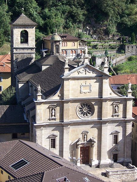 File:Bellinzona Collegiata.JPG