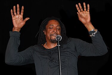 Bernard Fowler Berlin Garbaty.jpg