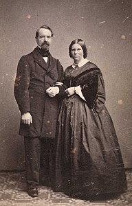 Bernt Lund og hustru Hedevig, f. Erichsen - Olsen & Thomsen - Oslo Museum - OB.F03810c.jpg