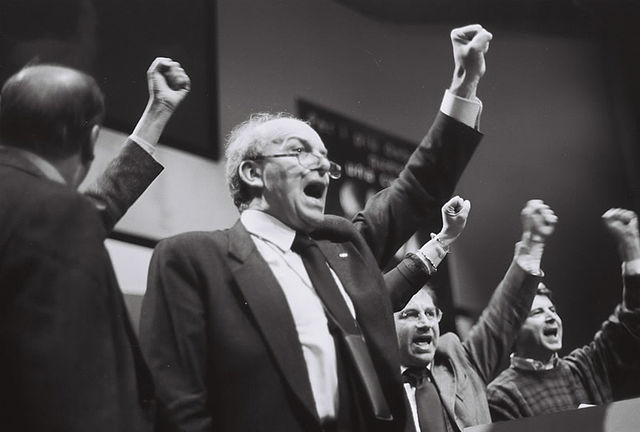 PRC's long-time leader Fausto Bertinotti at a party congress in 1999