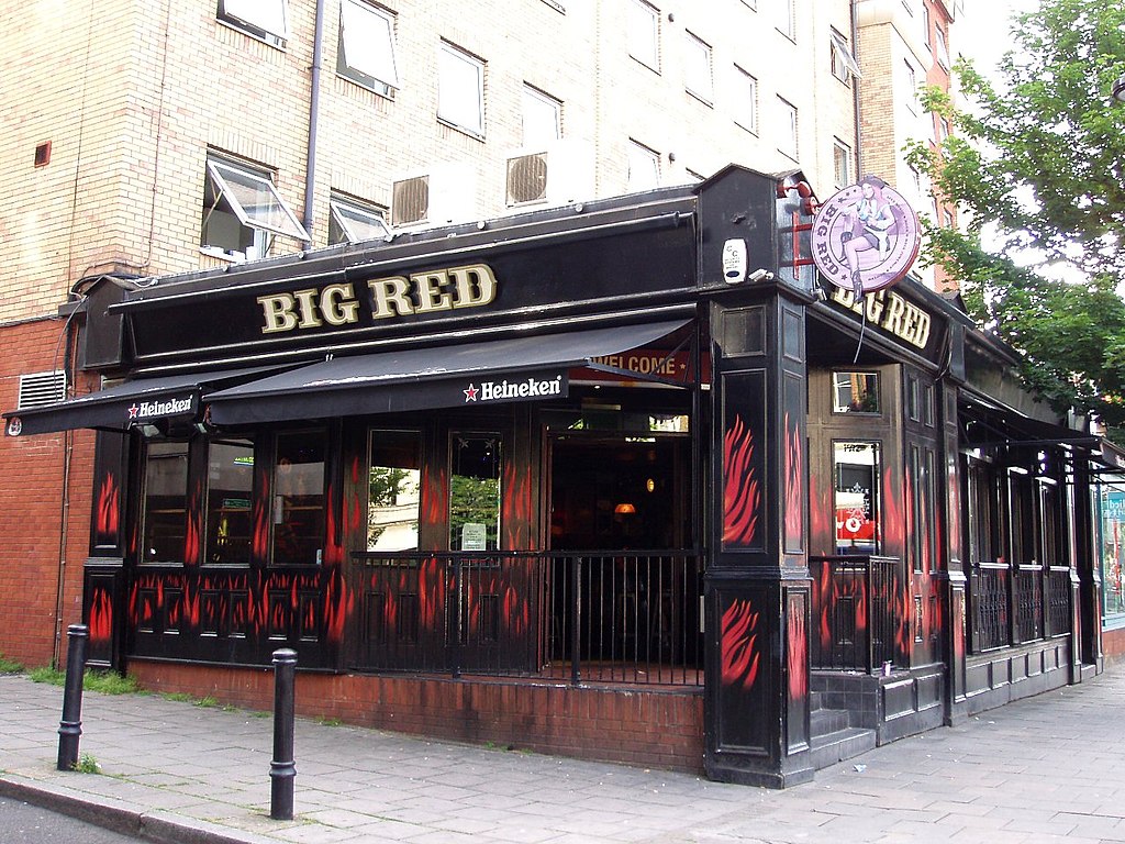 Big Red, Holloway, N7 (2625433105)