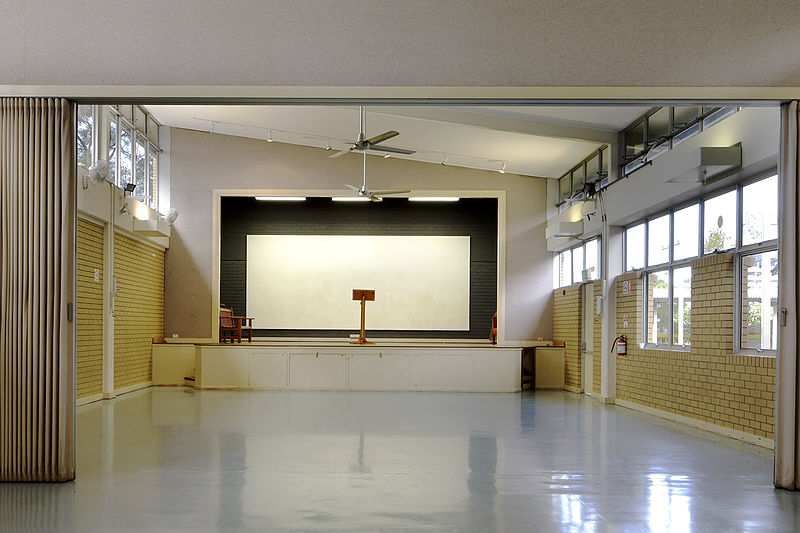 File:Bracken Ridge Hall - hall, stage and lectern (6274677490).jpg