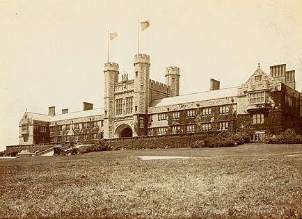 Brookings Hall, no campus da Universidade de Washington em St. Louis (1900–1902)