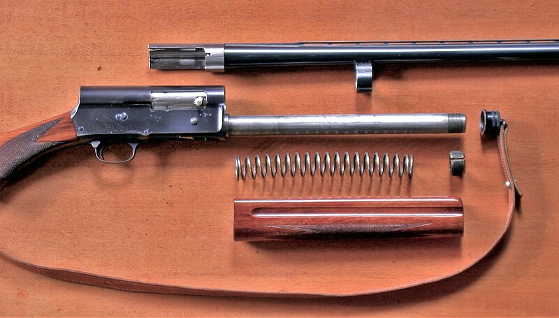 File:Browning Auto 5 zerlegt.JPG