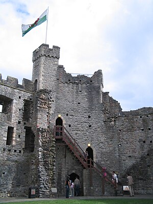 Cardiff Castle Keep 05 (2005-08-11).jpg