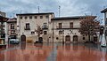 Casa de los Urbina i Casa de las Cadenas.jpg