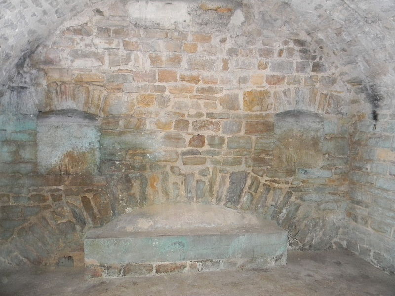 File:Casemate Enceinte Caluire.JPG