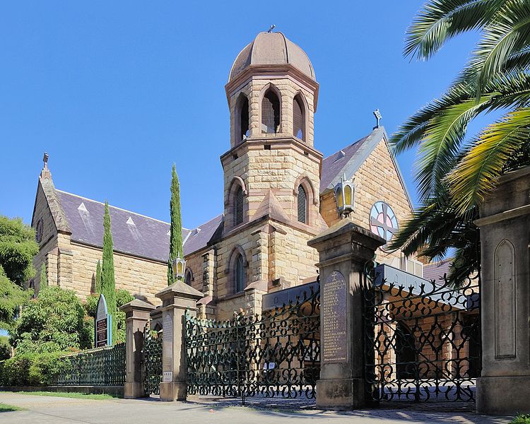 File:Catholic Diocese of Wagga Wagga, Smollett Street, Albury NSW.jpg