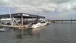 CenterPointe Yacht Jasa dan Maple-Oregon Jalan Jembatan Sturgeon Bay Wisconsin.jpg