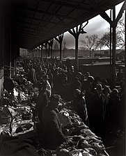 Center Market, shoppers - Washington, D.C..jpg