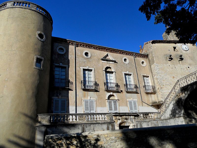 File:Château de LEZAN.JPG