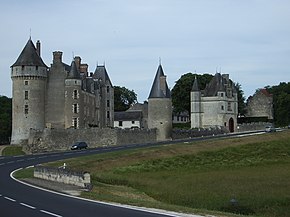 Château de Montpoupon.jpg