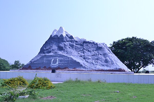 Commemorative monument at the Faizabad Interchange in Islamabad