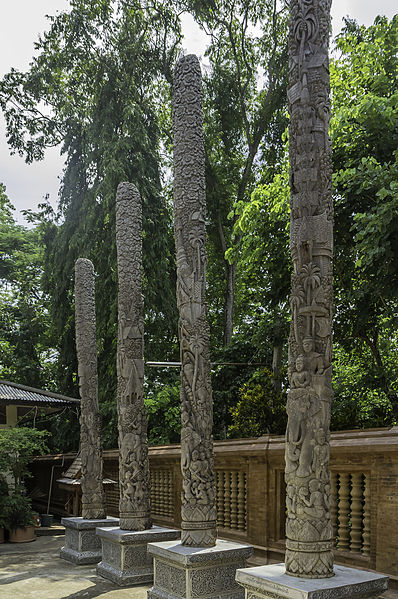 File:Chiang Rai - Wat Doi Ngam Mueang - 0007.jpg