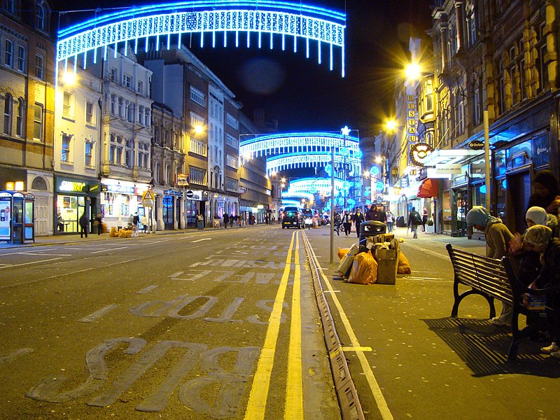 File:Christmas 2009 St Mary Street, Cardiff.jpg