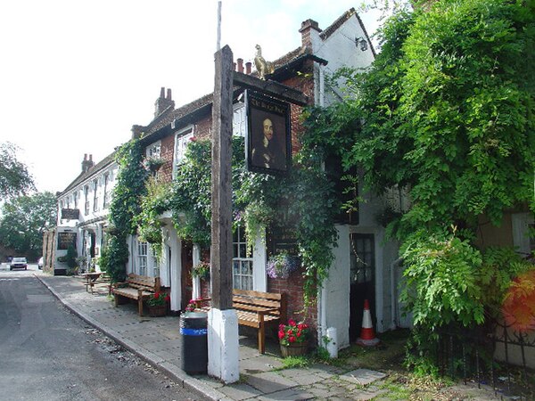 Church Square, Shepperton