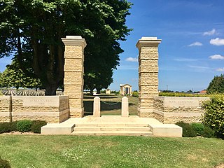 <span class="mw-page-title-main">Saint-Manvieu War Cemetery</span> Military cemetery in France