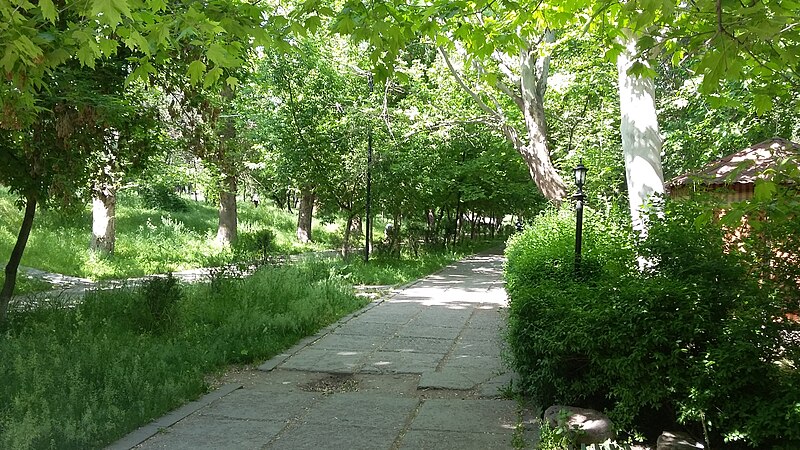 File:Circular-Park, Yerevan 28.jpg