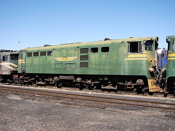 Left side of no. E259, with its no. 2 end at right, Bloemfontein, 18 September 2015