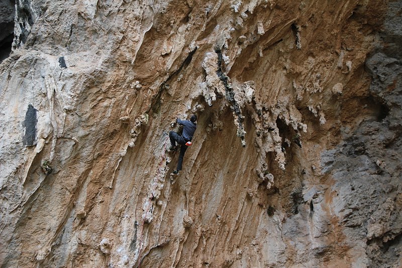 File:Climbing at Kalymnos Island - 23.jpg