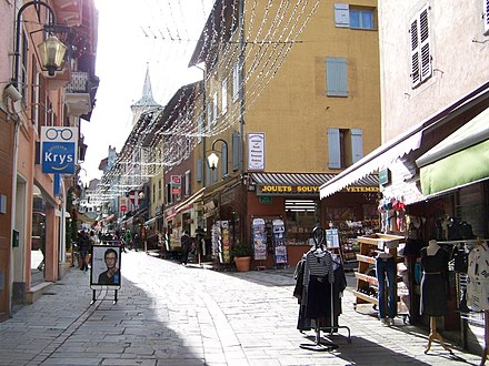 Shops in Bourg-St-Maurice