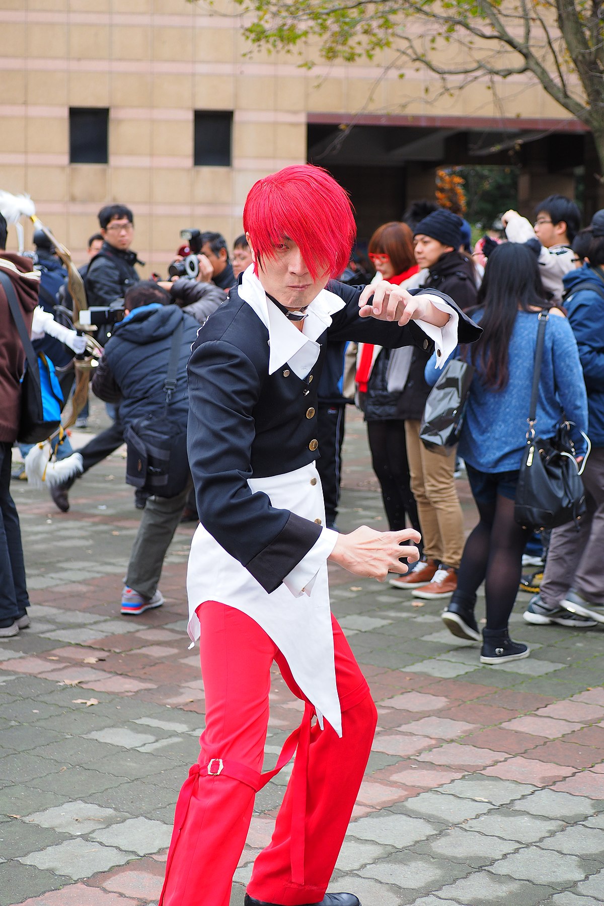 File:Cosplayer of Iori Yagami at FF23 20140215.jpg - Wikimedia Commons