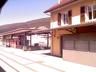 <span class="mw-page-title-main">Courtelary railway station</span> Railway station in the canton of Bern, Switzerland