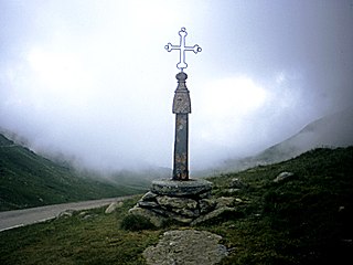 <span class="mw-page-title-main">Col de la Croix de Fer</span> Mountain pass in the French Alps