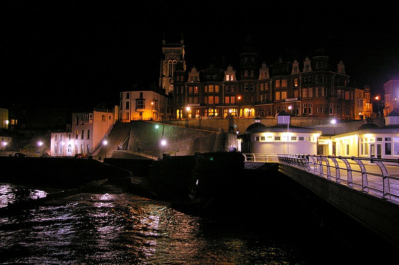 File:Cromer from the Pier at Night - geograph.org.uk - 1874234.jpg