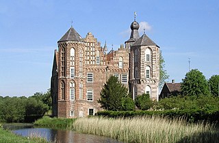 <span class="mw-page-title-main">Croy Castle</span> Castle in the Netherlands