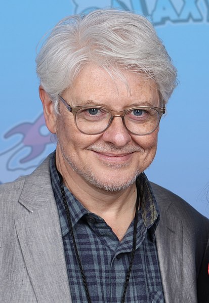 File:Dave Foley Photo Op GalaxyCon Richmond 2023.jpg