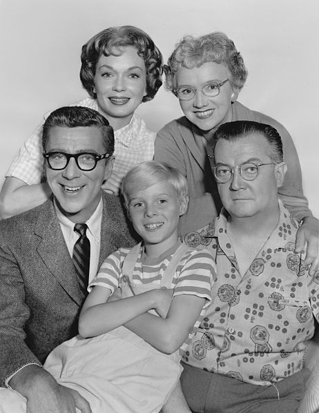The cast of Dennis the Menace, (clockwise from front center) Jay North, Herbert Anderson, Gloria Henry, Sylvia Field, and Joseph Kearns, 1960