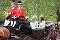 La carrozza con la duchessa di Cornovaglia, la duchessa di Cambridge e il principe Harry, il 16 giugno 2012