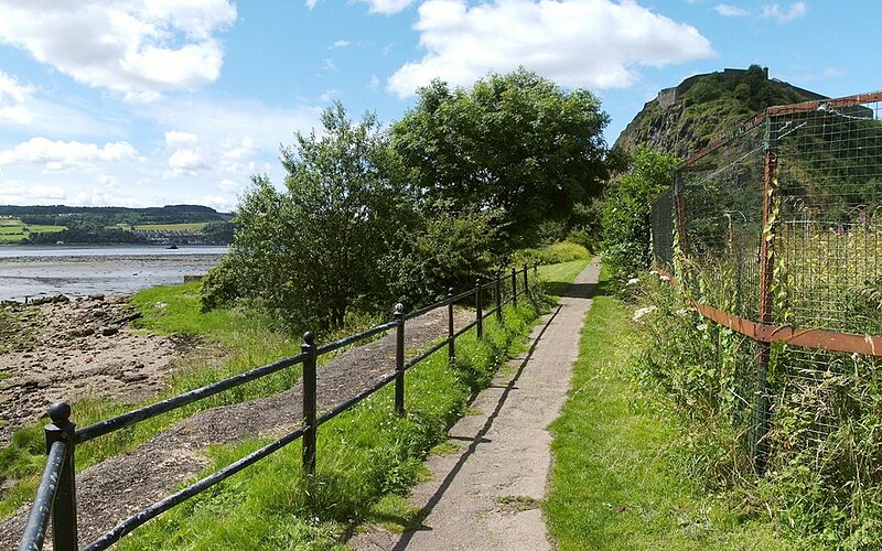 File:Dumbarton Foreshore Walk - geograph.org.uk - 3061073.jpg