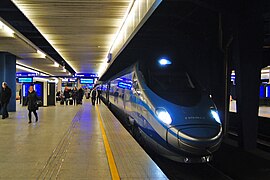 Скоростные поезда Pendolino в Центральной Варшаве