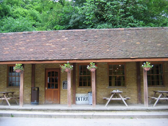 Chislehurst Caves entrance