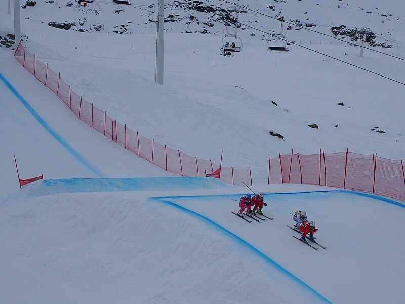 File:Extreme Environments - Audi FIS Ski Cross World Cup - Val Thorens, France 2.jpg