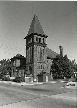 Pertama United Presbyterian Church Sault Ste Marie 1983.jpg