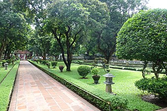 First courtyard - Temple of Literature, Hanoi - DSC04531.JPG